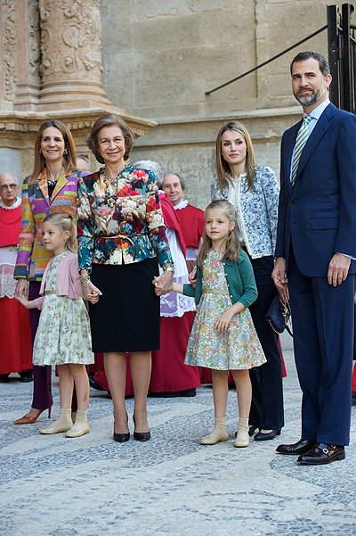 испанская королевская семья отметила пасху