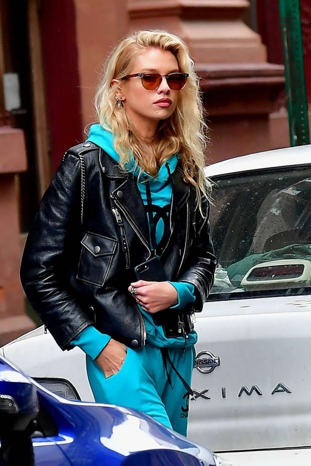 Stella Maxwell in Leather Jacket and Tracksuit -07