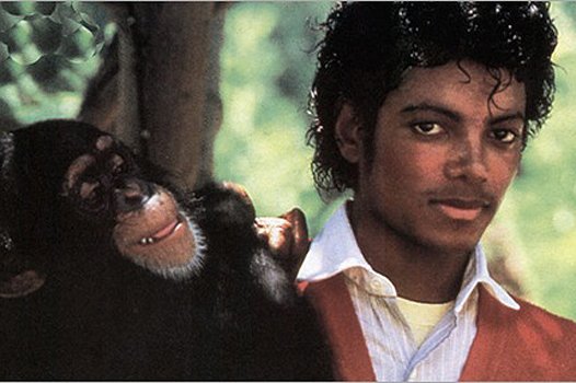 Майкл Джексон с любимым шимпанзе по кличке Бабблз