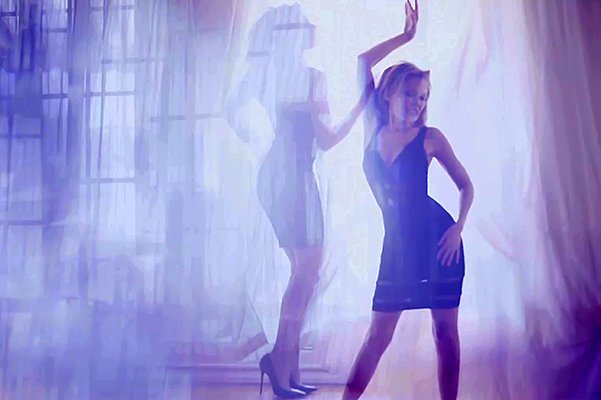 Skirt: видеоверсия нового хита Кайли Миноуг
