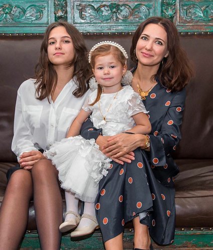 Екатерина Климова с дочерьми