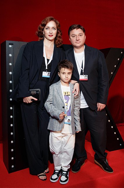 Максим Лагашкин и Екатерина Стулова с сыном