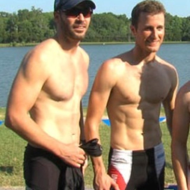 Фото с триатлона в котором регулярно участвуют Кейси и Джимми Джонсон (партнер по команде)