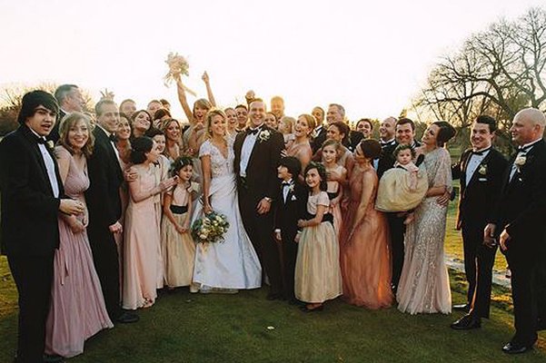 Фото со свадьбы в Instagram Тейлор Свифт
