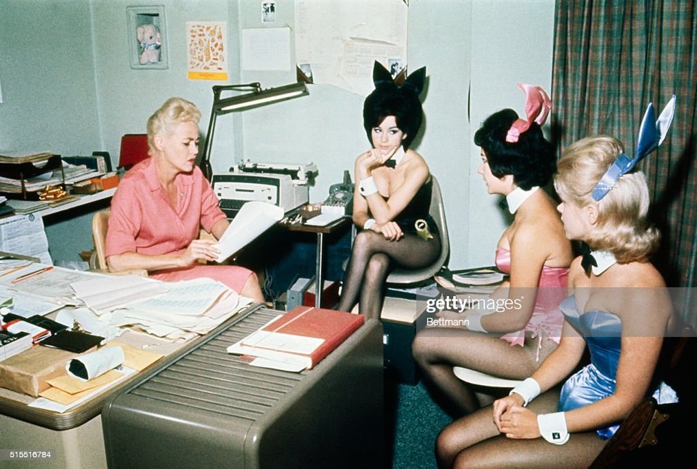https://media.gettyimages.com/photos/at-the-chicago-playboy-club-the-bunny-mother-talks-with-some-of-the-picture-id515516784
