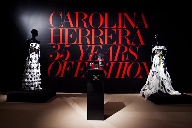 выставка Carolina Herrera
