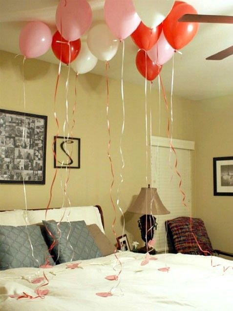 Love notes attached to balloons. A simple way to say I love you.