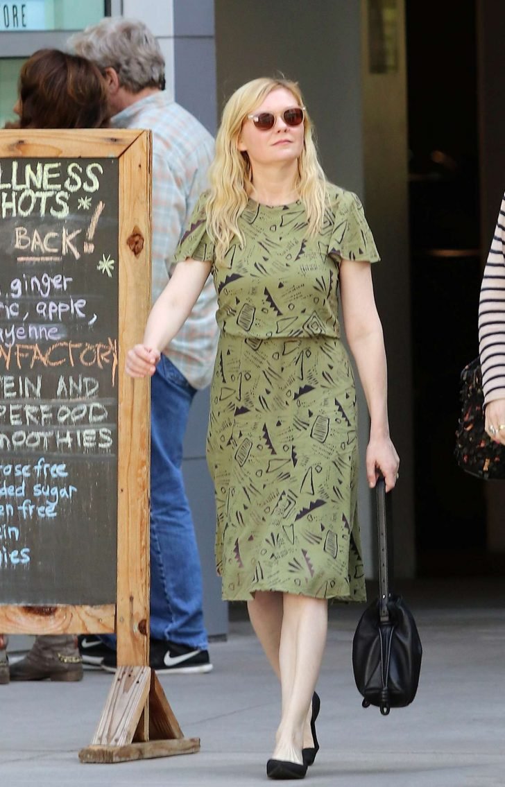 Kirsten Dunst: Out in Los Angeles -06