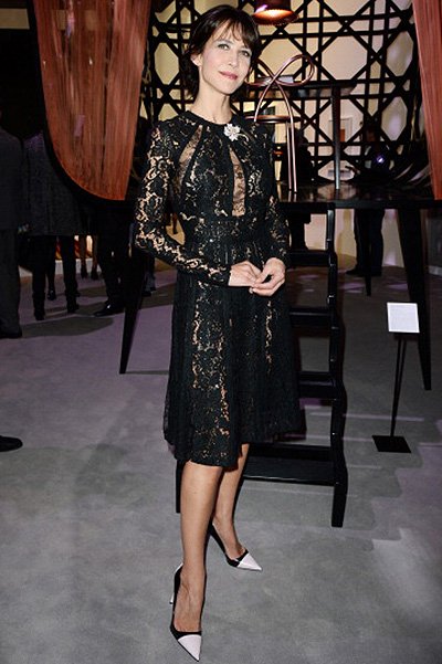 Софи Марсо на выставке Miss Dior