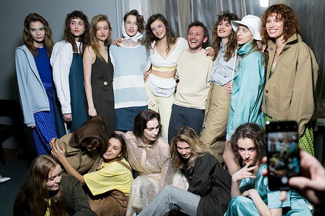 Андрей Артемов с моделями