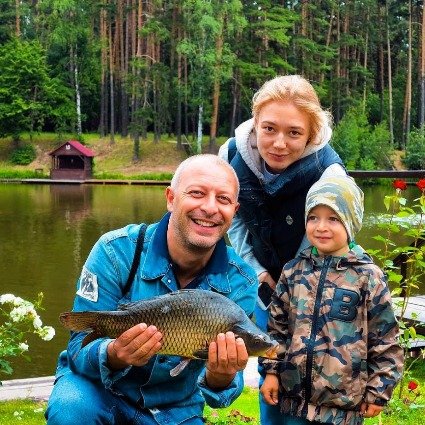 Оксана Акиньшина и Арчил Геловани с сыном