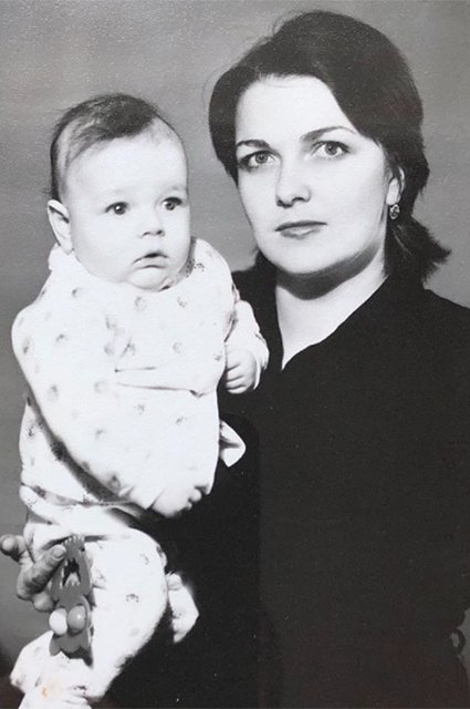 Максим Матвеев с мамой
