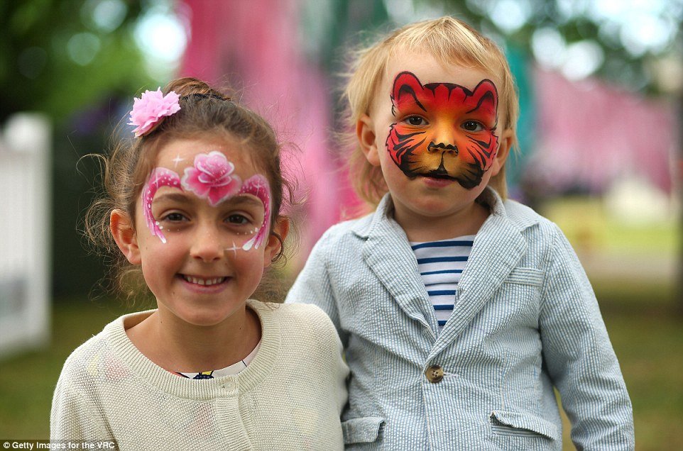 It isn't just about what you're wearing on your body, but also what you're wearing on your face as these two kids showed
