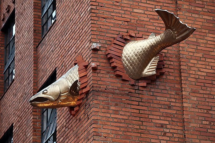 http://www.kulturologia.ru/files/u18476/SalmonSculpture-21.jpeg