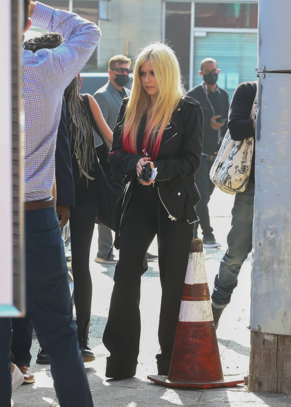 Avril Lavigne 2021 : Avril Lavigne – Variety 2021 Music Hitmakers Brunch at City Market Social in Los Angeles-04