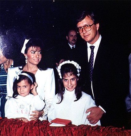 Патриция Реджани и Маурицио Гуччи с дочерьми