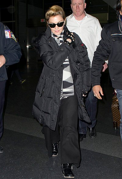 Мадонна в аэропорту Нью-Йорка