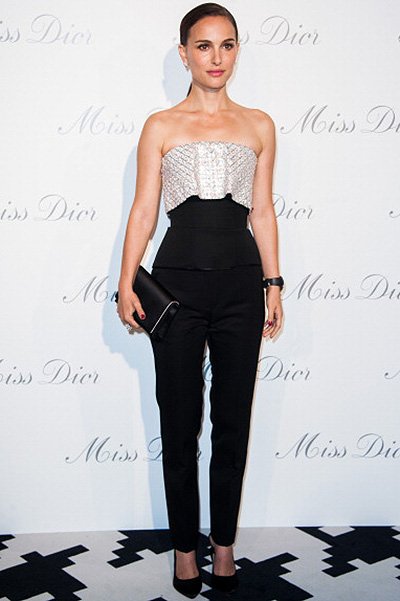 Натали Портман на выставке Miss Dior