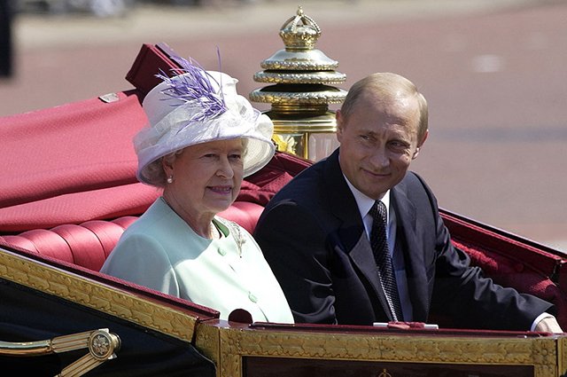 Королева Елизавета II и Владимир Путин, 2003 год