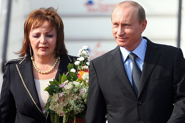 Людмила Путина и Владимир Путин