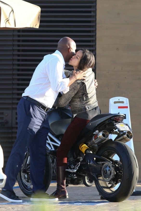 Michelle Rodriguez 2019 : Michelle Rodriguez – Riding her motorcycle in Malibu-03