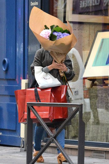 Скарлетт Йоханссон на шопинге в Париже