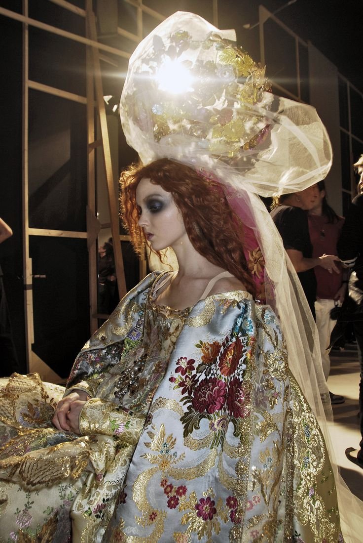 Lily Cole at Christian Lacroix HC Fall 2007