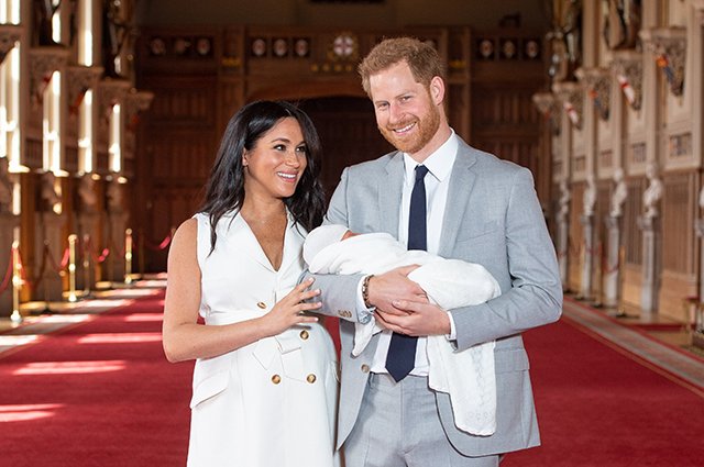 Меган Маркл и принц Гарри с сыном Арчи в 2019 году