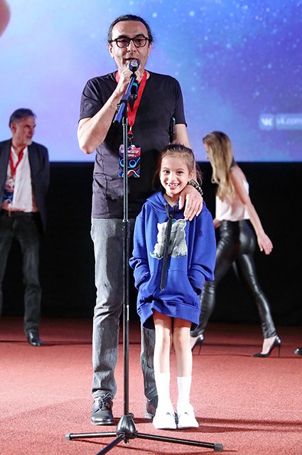 Джаник Файзиев с дочерью