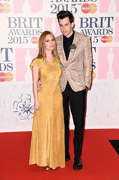 Жозефина де Ла Бом и Марк Ронсон на BRIT Awards-2015