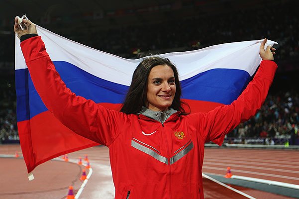 Елена Исинбаева возвращается в большой спорт