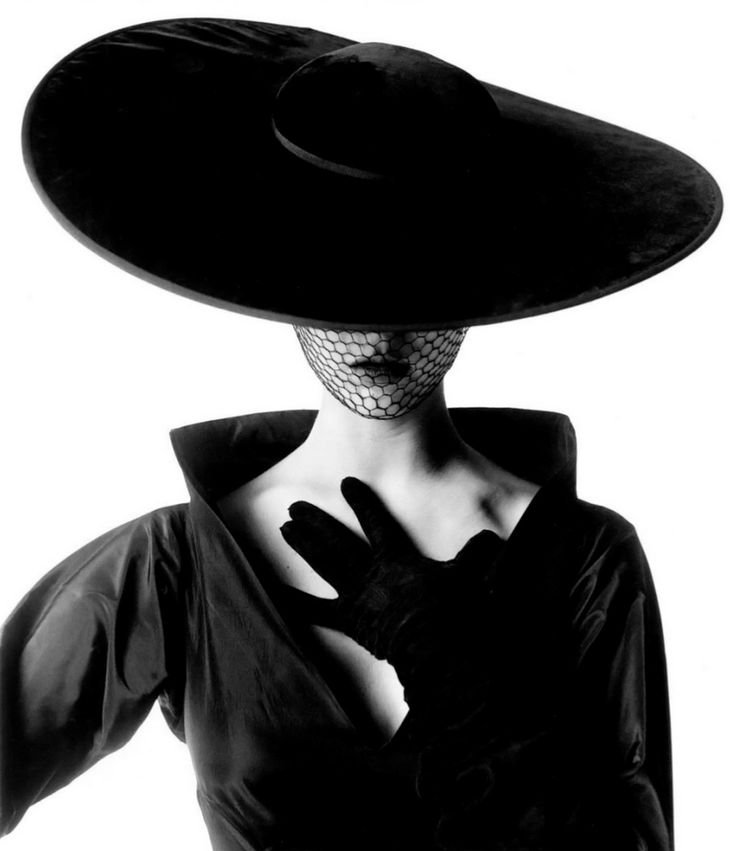Jean Patchett photographed by Irving Penn, 1949.  Photography | Inspiration | Wide Brim | Katharine Kidd