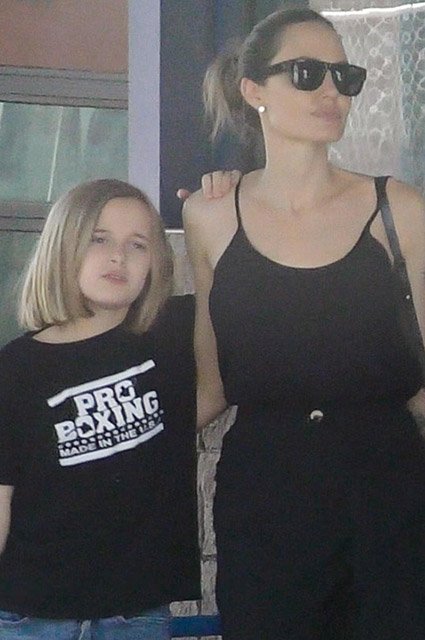 Анджелина Джоли с дочерью Вивьен