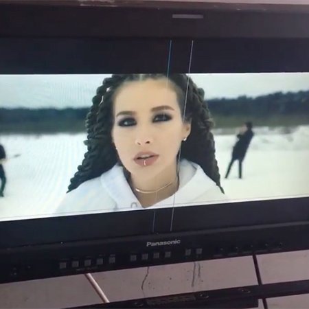 Кадры из видео