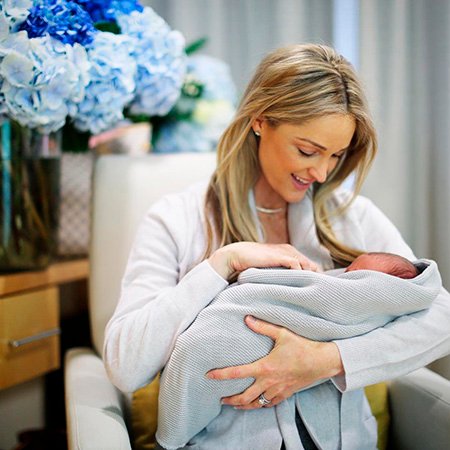 Жена Ронана Китинга с новорожденным сыном