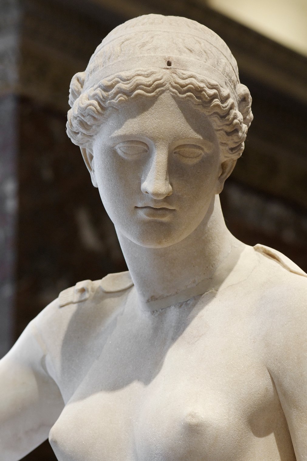 File:Venus of Arles Louvre Ma439 n04.jpg - Wikimedia Commons