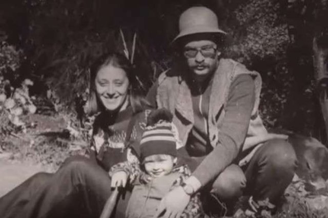Влад Листьев с женой Татьяной и сыном