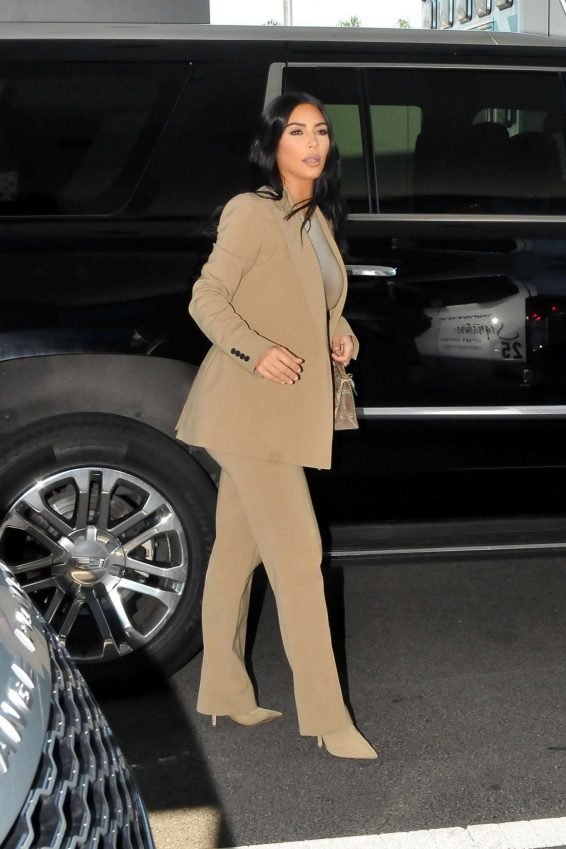 Kim Kardashian 2019 : Kim Kardashian â Arriving at the White House-07