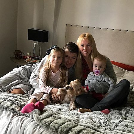 Алексей Ягудин и Татьяна Тотьмянина с дочерьми