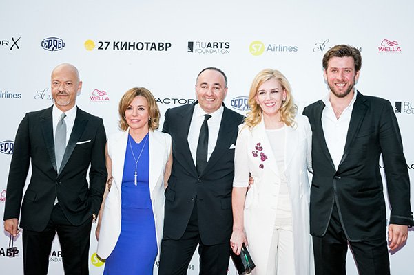 Федор Бондарчук, Валерия и Александр Роднянские, Марианна Сардарова с сыном