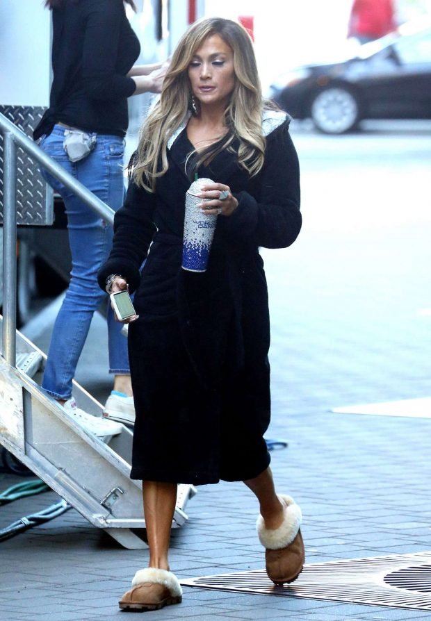 Jennifer Lopez - On the set of 'Hustlers' in NY