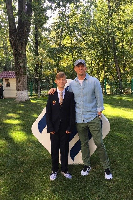 Антон Комолов с сыном Андреем