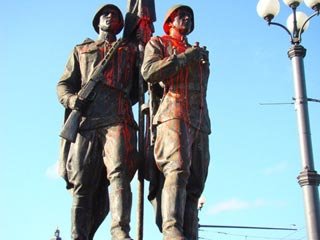В Литве вновь осквернен памятник Советским воинам