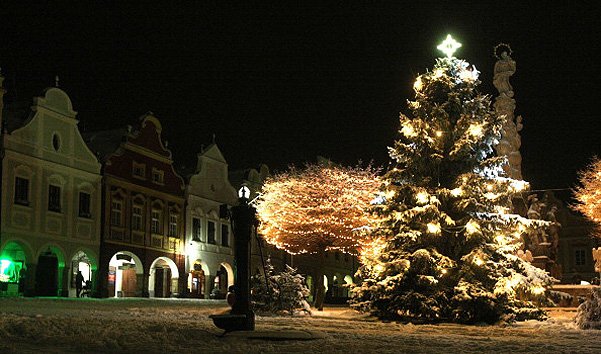 новогодняя елка в тэлче в чехии