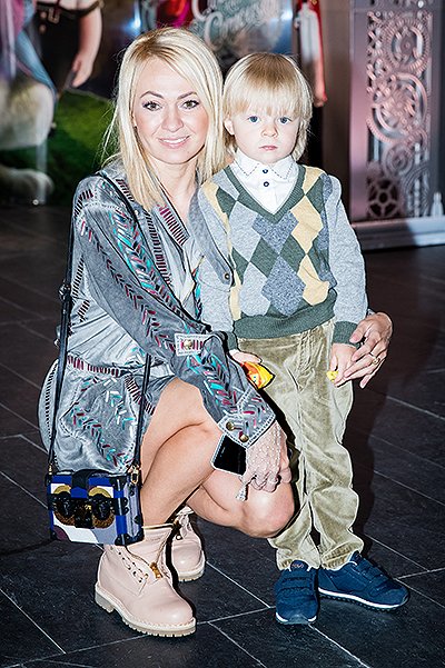 Яна Рудковская с сыном Александром