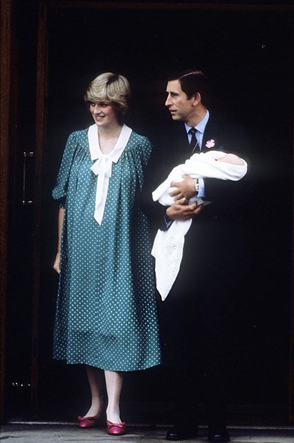 Принцесса Диана и принц Чарльз с сыном Уильямом