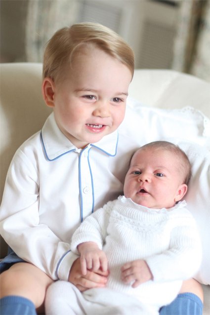 Принц Джордж и принцесса Шарлотта, 2015 год. Фото сделано Кейт Миддлтон
