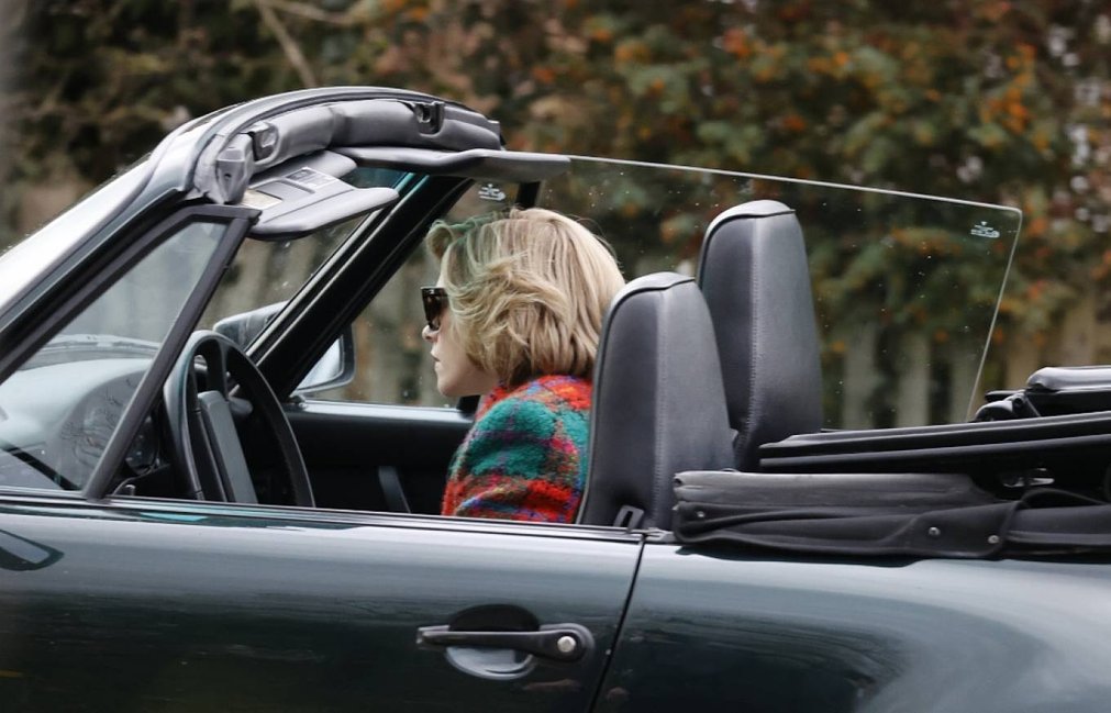 Kristen Stewart 2021 : Kristen Stewart – Is seen in character as Princess Diana for a new film in Norfolk-23