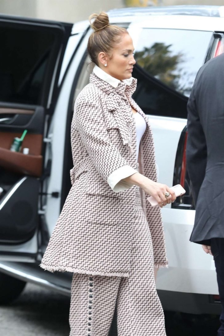 Jennifer Lopez - Arriving for a business meeting in LA