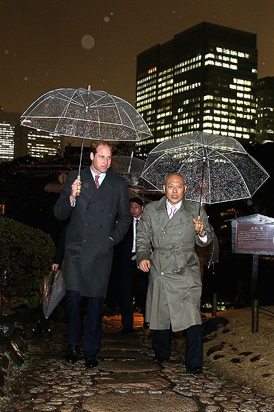 Принц Уильям и мэр Токио Еити Масудзоэ